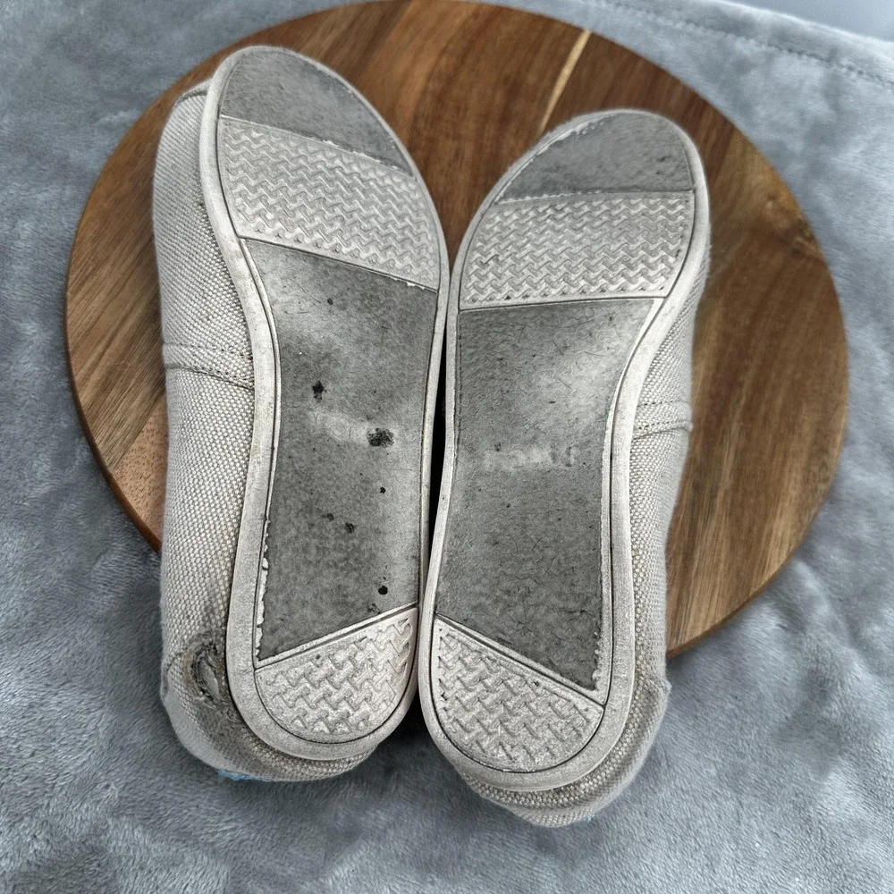 TOMS Shoes Womens Size 8 Beige Canvas Slip‎ On Flats Comfort Casual Espadrille